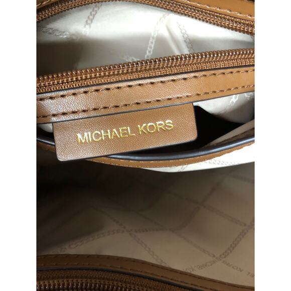 Michael Kors Tan Shoulder Bag - Picture 7 of 9